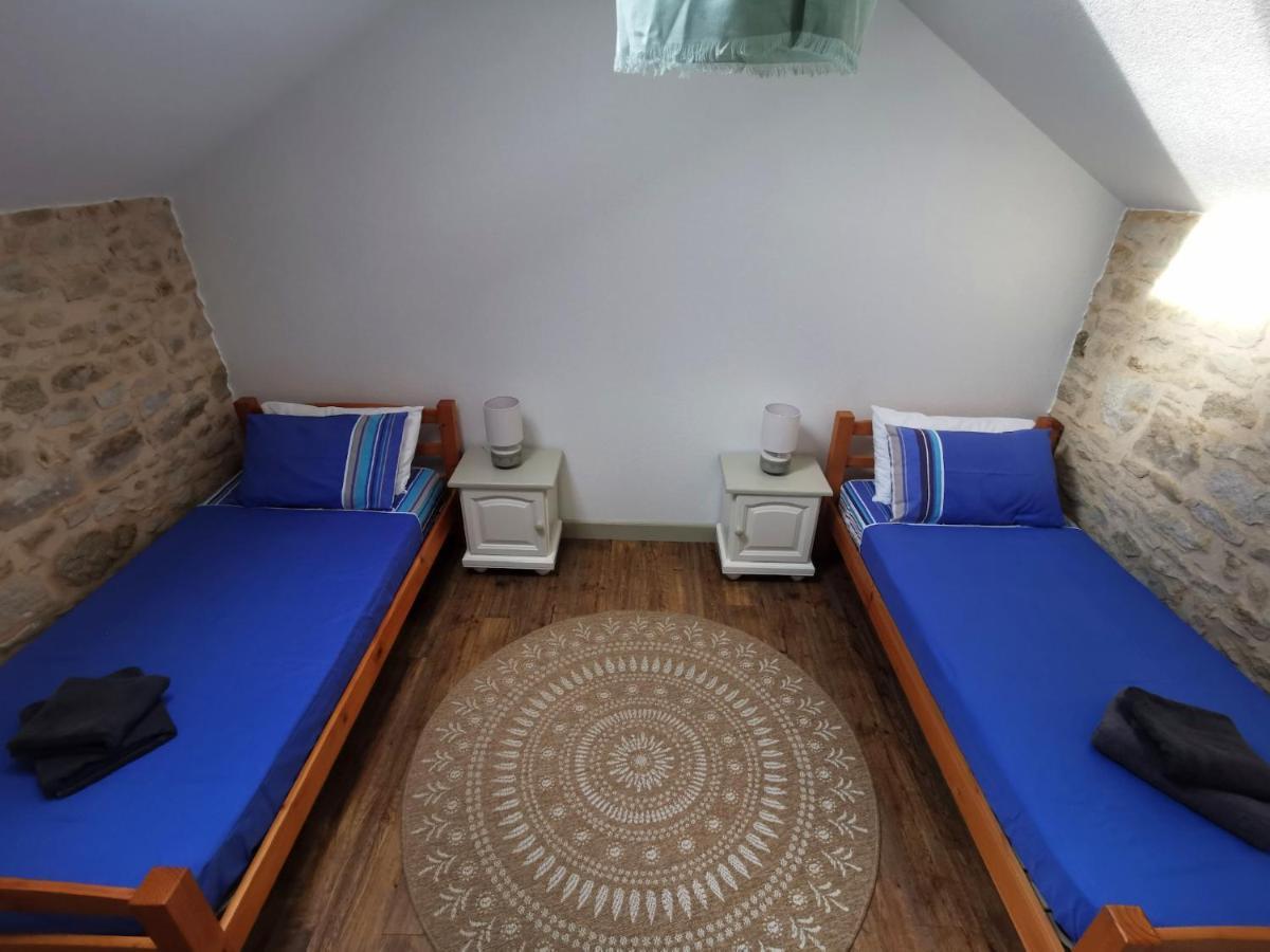 3 Self-Contained Gites With Pool And Games Room Saint-Georges-de-Noisné Zewnętrze zdjęcie