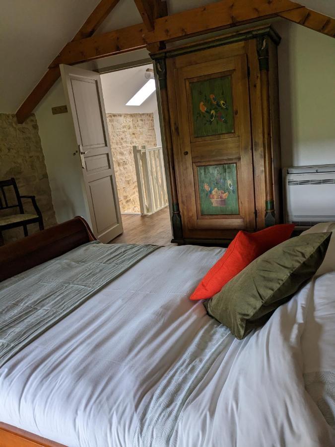 3 Self-Contained Gites With Pool And Games Room Saint-Georges-de-Noisné Zewnętrze zdjęcie