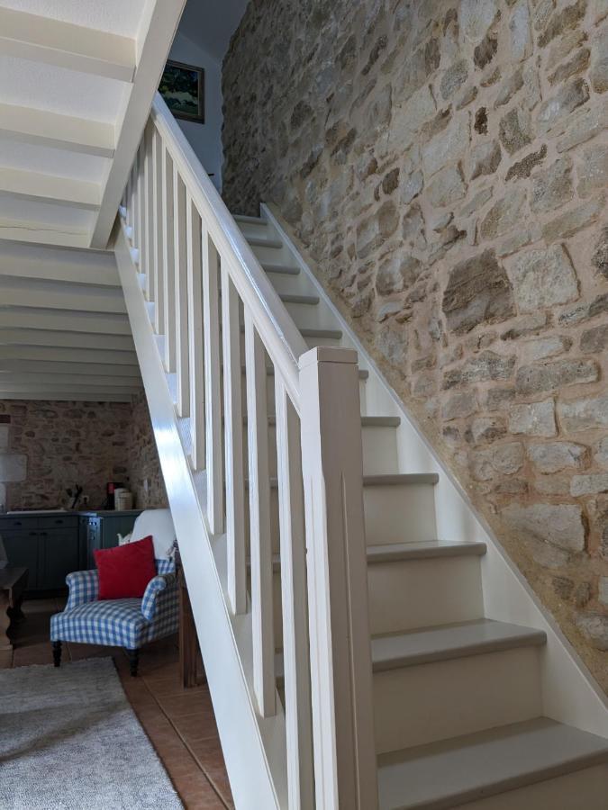 3 Self-Contained Gites With Pool And Games Room Saint-Georges-de-Noisné Zewnętrze zdjęcie