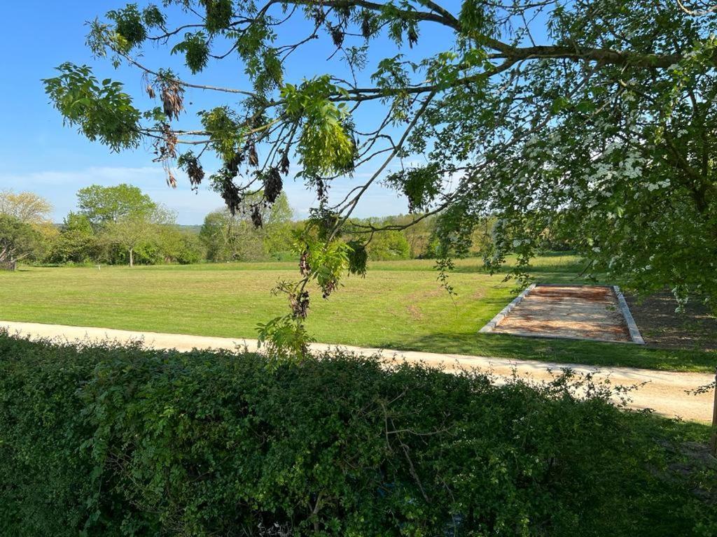 3 Self-Contained Gites With Pool And Games Room Saint-Georges-de-Noisné Zewnętrze zdjęcie